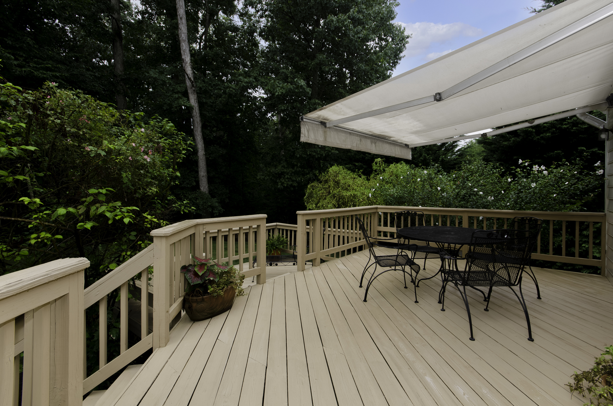 Custom Deck Construction