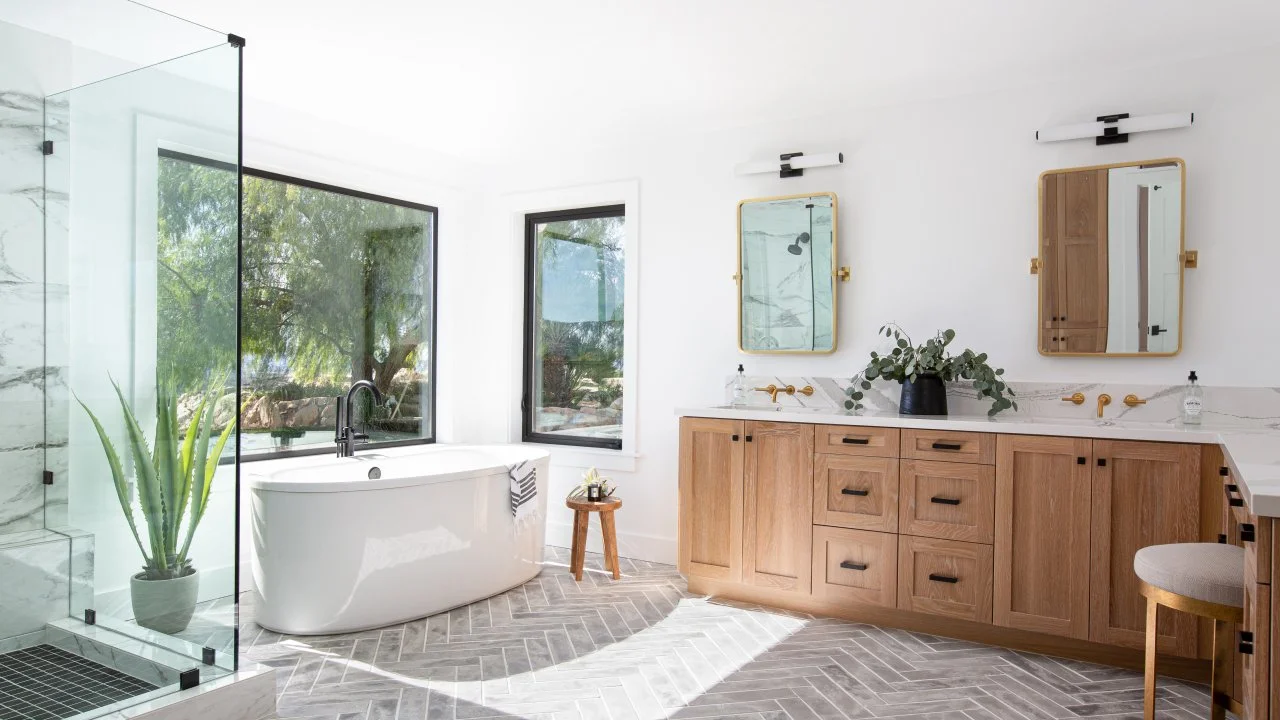Related project: Luxury Bathroom