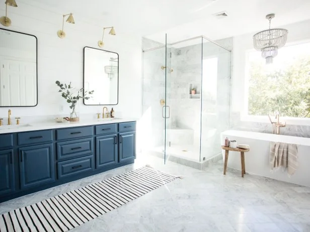 Luxury Bathroom | Palo Alto, CA - Gallery Image 3